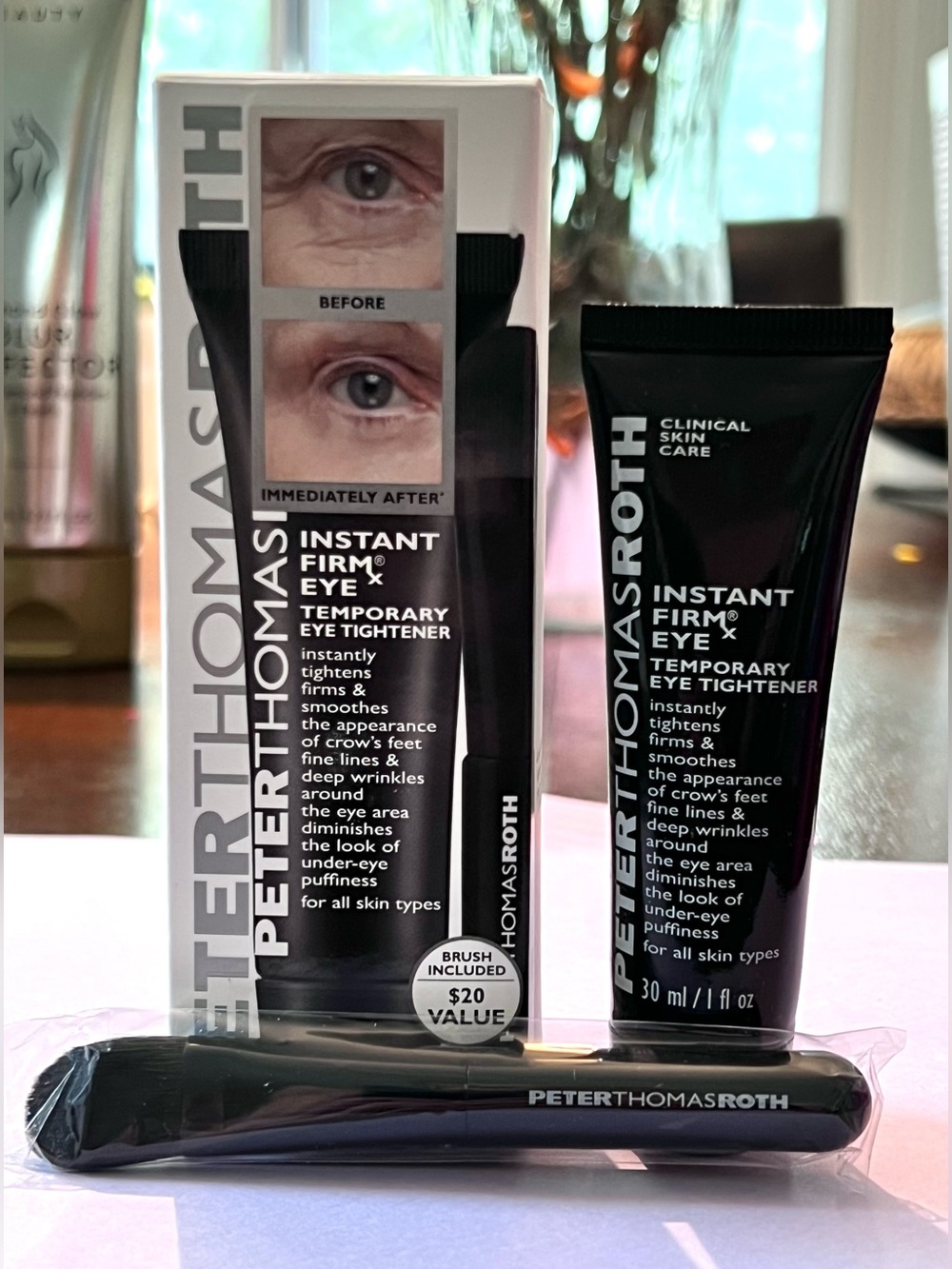 Peter Thomas Roth Instant FirmX Eye Tightener w/ brush ~ de-puffs & de-wrinkles